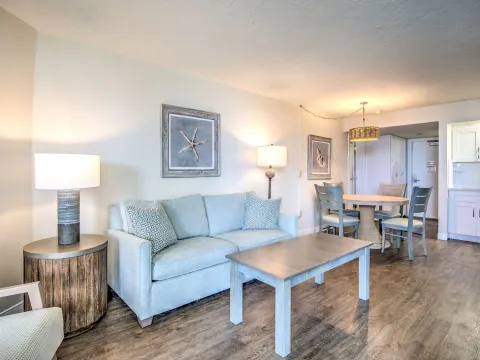 Caloosa Cove Resort - With Full Kitchens