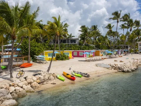 La Siesta Resort & Villas
